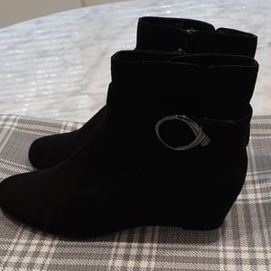 Impo  black suede booties